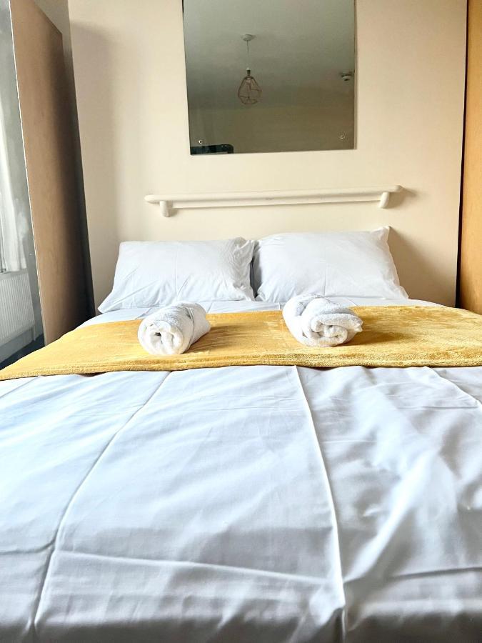 Aldgate Holiday Rooms London Exterior foto