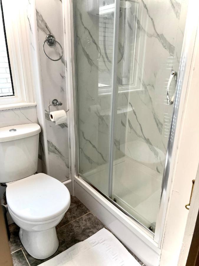 Aldgate Holiday Rooms London Exterior foto