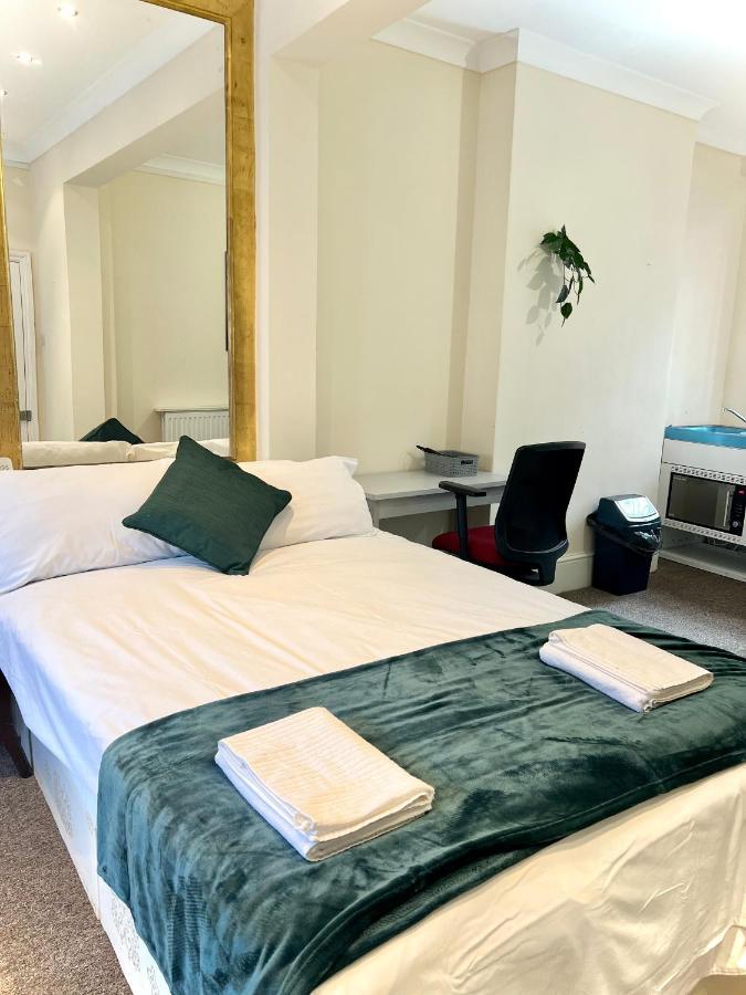 Aldgate Holiday Rooms London Exterior foto